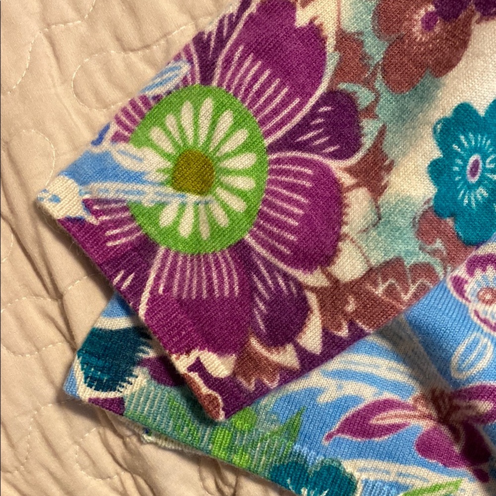 Talbots Cashmere Floral Sweater size M - Picture 8 of 8